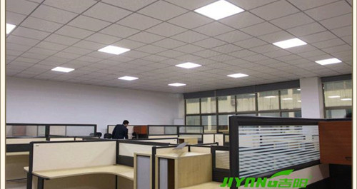 LED�����_��LEDƽ����ԃr(ji��)�ȕr(sh��)��